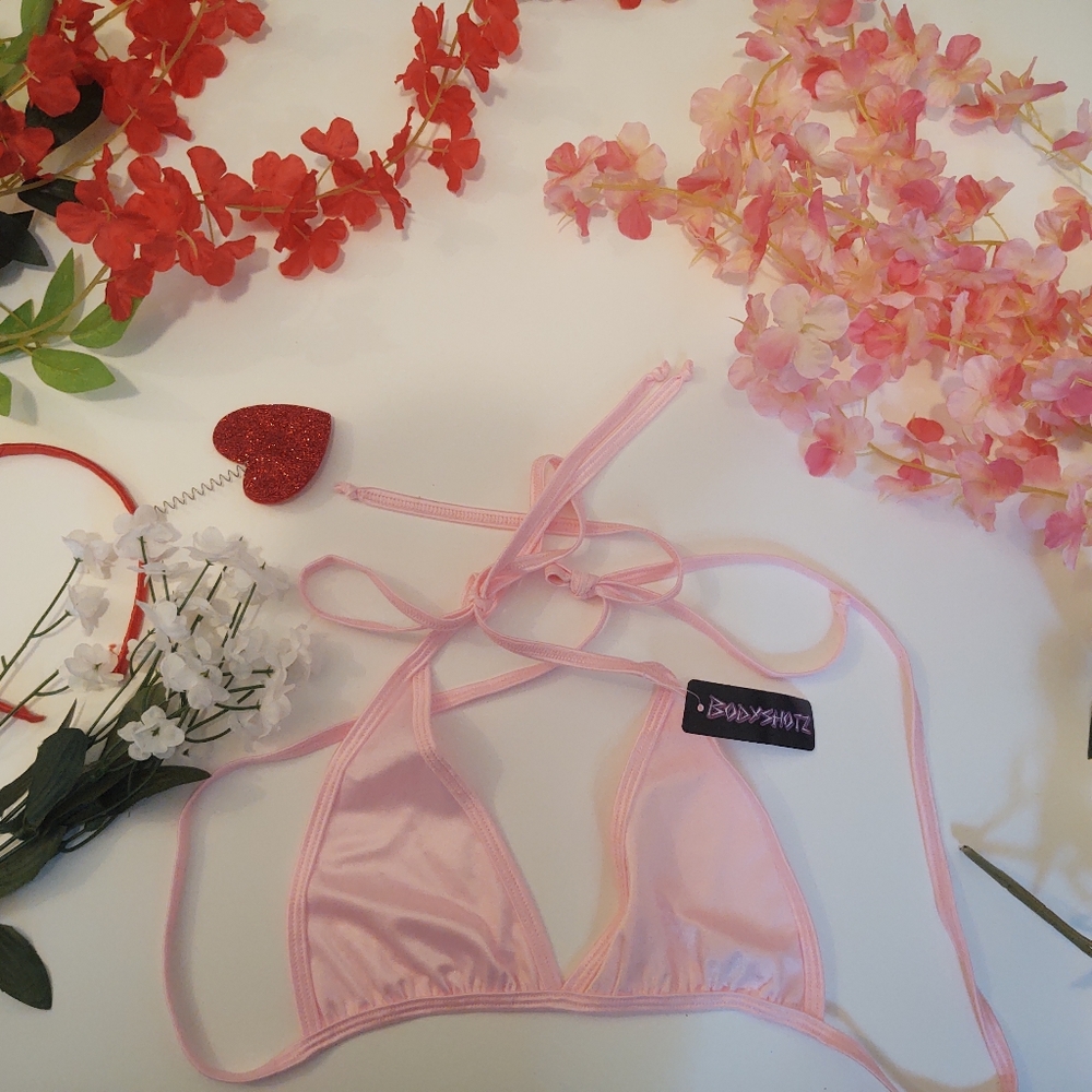 Pink bra standard embellishments
